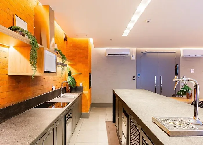 Apartamento 1d, E Lavabo, Sobre O Shopping *